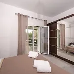Koukounaria House 度假居 Drakas