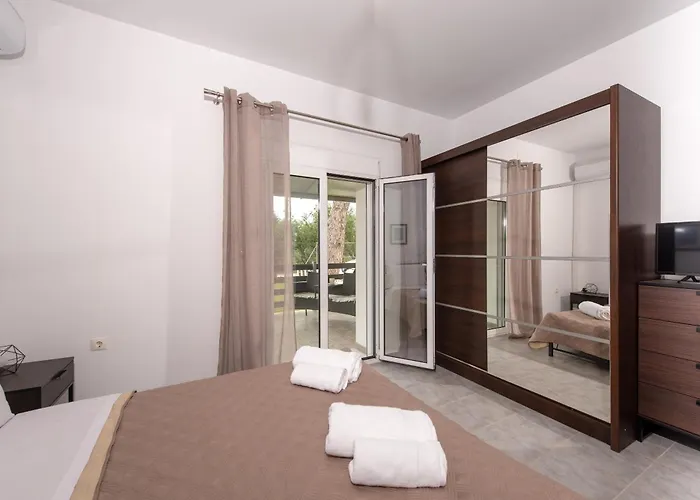 Koukounaria House Vakantiehuis Drakas